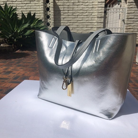 NWT Marcs Metallic Silver/Grey Reversible Shopper Tote Bag/Shoulder Bag - Picture 2 of 15
